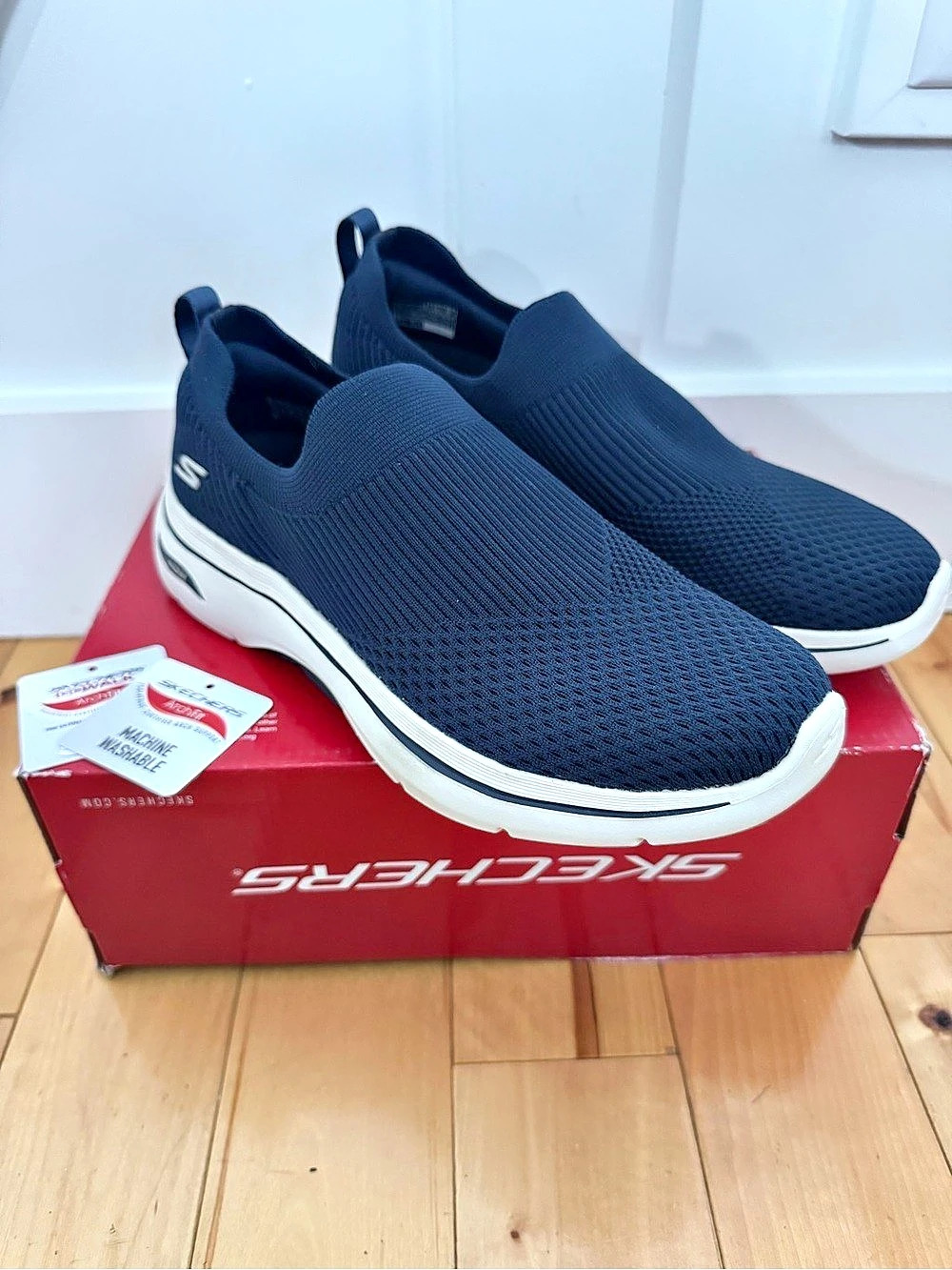 Skechers GO WALK Arch Fit 2.0 2.0 Women's Sneakers US 8